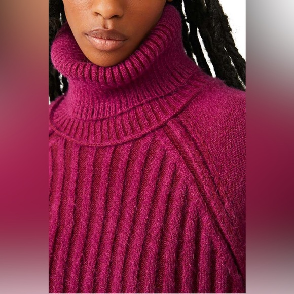 𝓯𝓹 Free People ~ Big City Turtleneck in Mulberry Garnet Combo - Picture 5 of 6